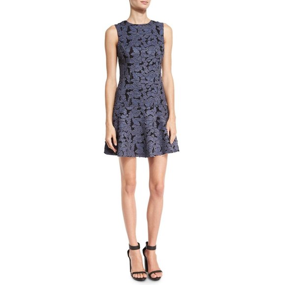 ALICE + OLIVIA Fonda Black & Blue Textured Floral-Lace Drop-Waist Dress sz 0 - Picture 12 of 12